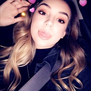 Meet your Posher, Makayla